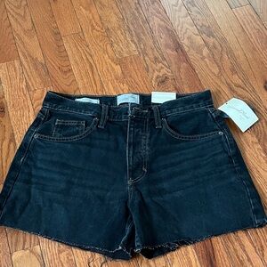Mid rise Women's Baggy Black Denim Shorts